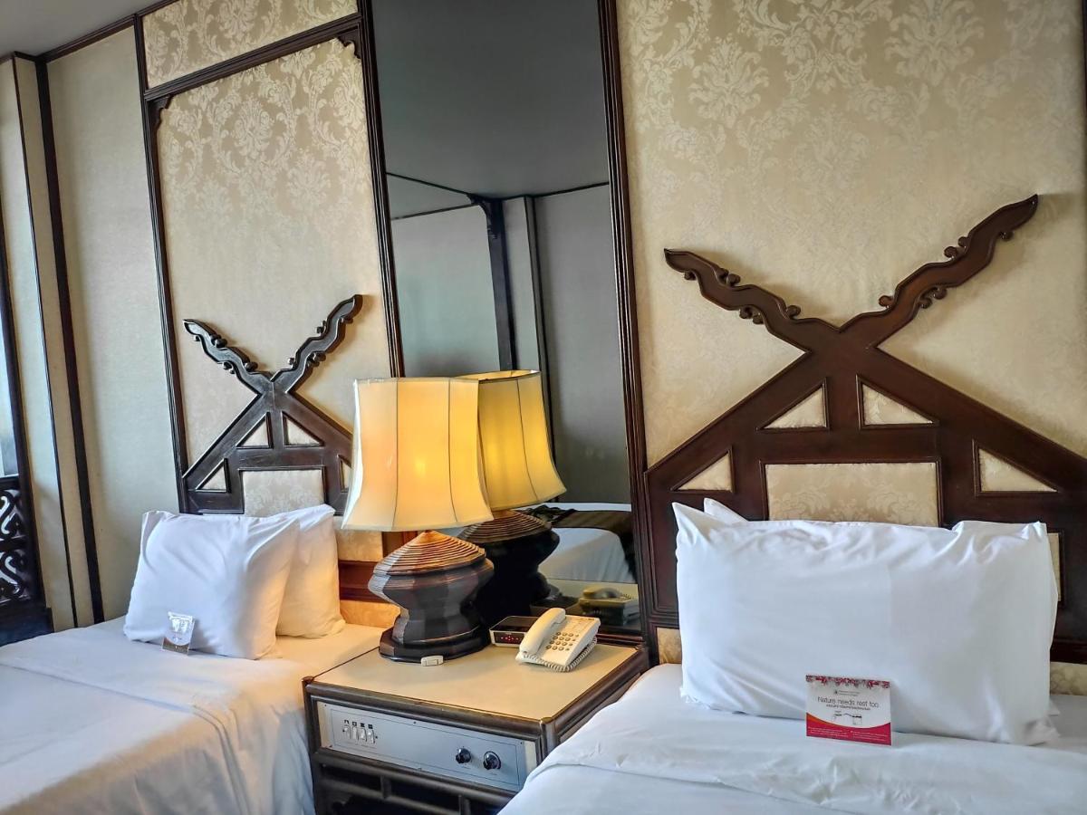 Chiang Mai Orchid Hotel Exterior foto