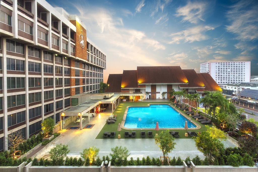 Chiang Mai Orchid Hotel Exterior foto